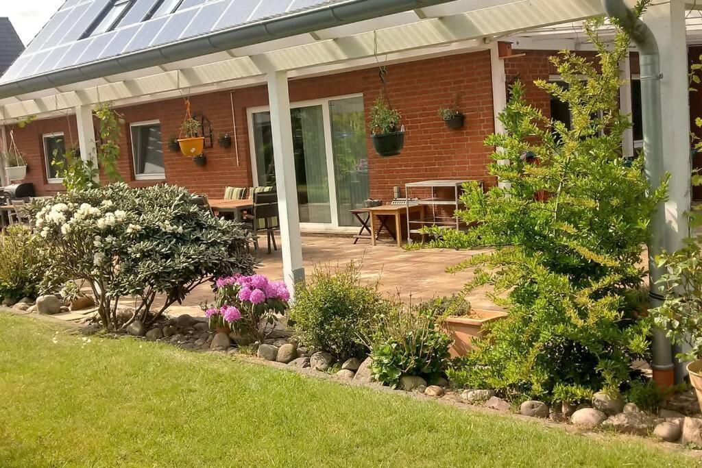 Schoene Gemuetliche Ferienwohnung Eggebek エクステリア 写真